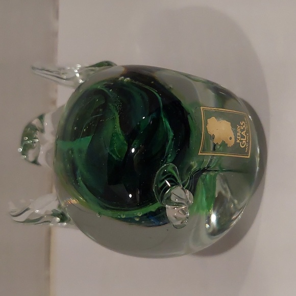 Vtg Cute Kerry Glass of Ireland Hand-blown Swirled Green Pig Figurine/paperweigh - Picture 4 of 6